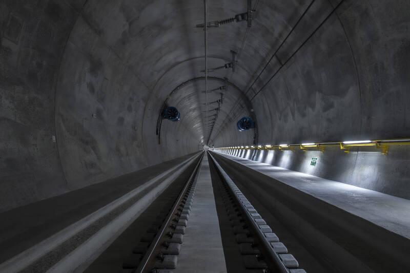 The new ceneri tunnels inside is made out of concrete.