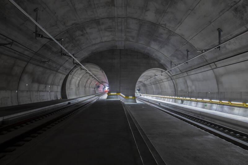 The Inside of the brand new Ceneri Tunnel. We see both lanes.